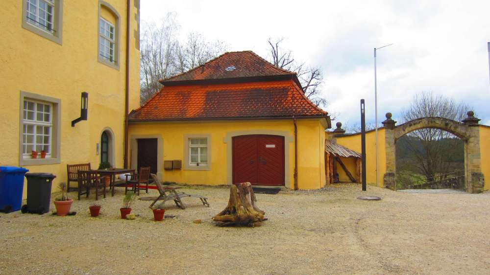 Schloss_Untergroeningen