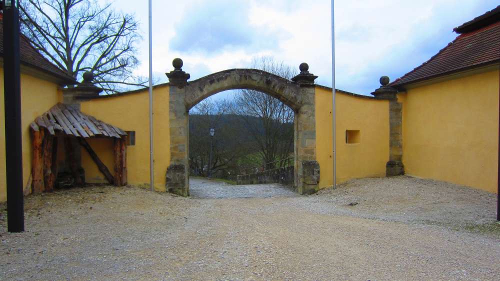 Schloss_Untergroeningen