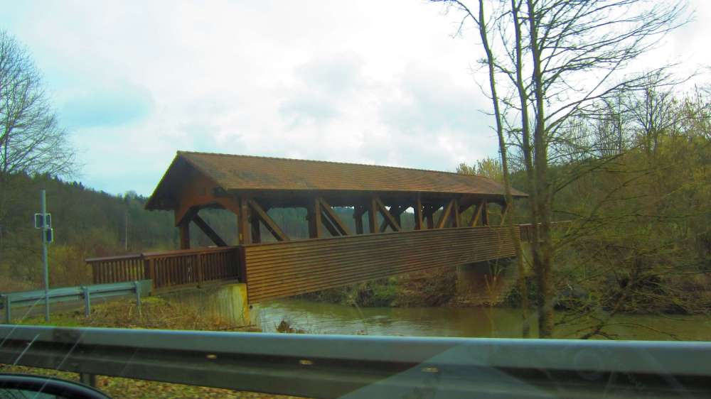 Holzbruecke