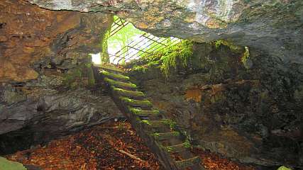 Falkenhoehle