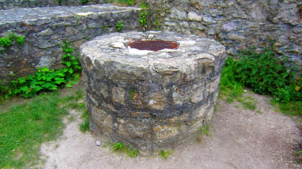 Brunnen