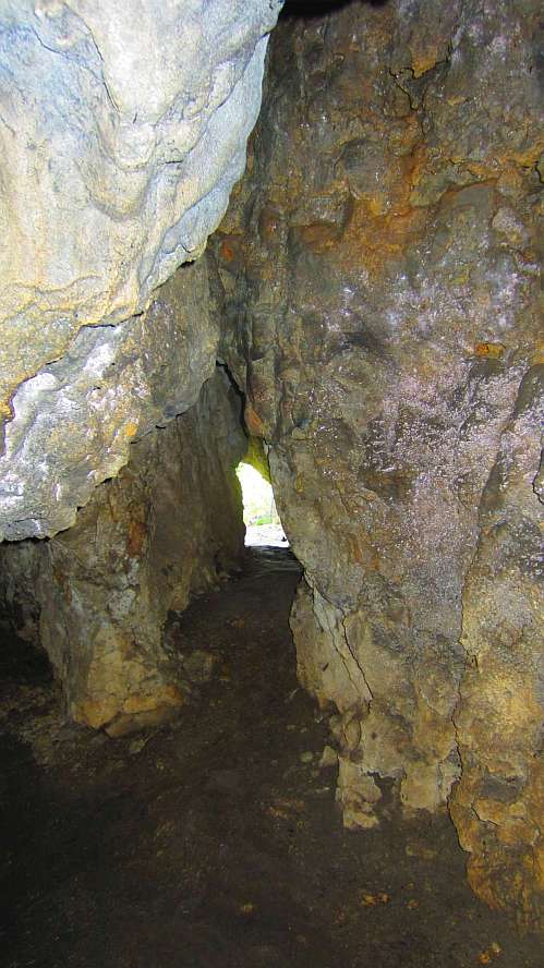 Dreieingangshoehle