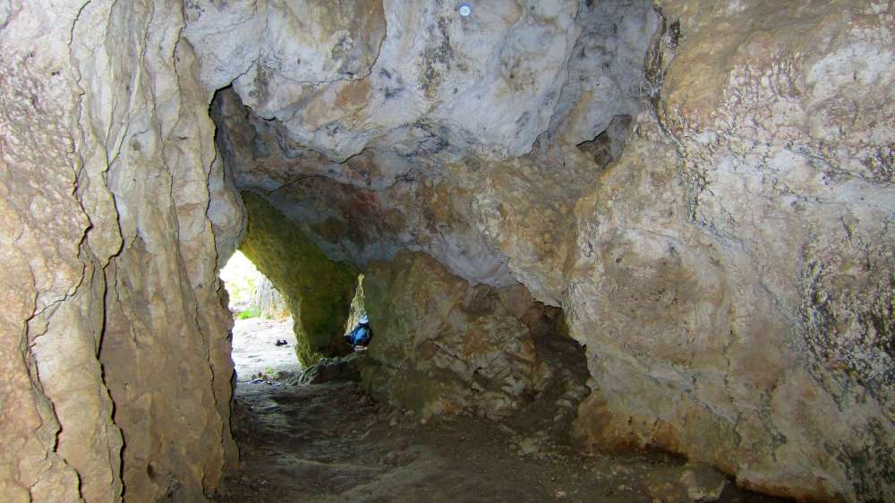Dreieingangshoehle