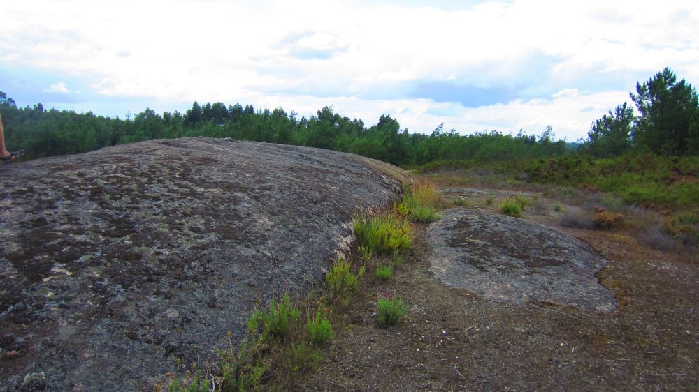 Complexo_rupestro_de_Ameal