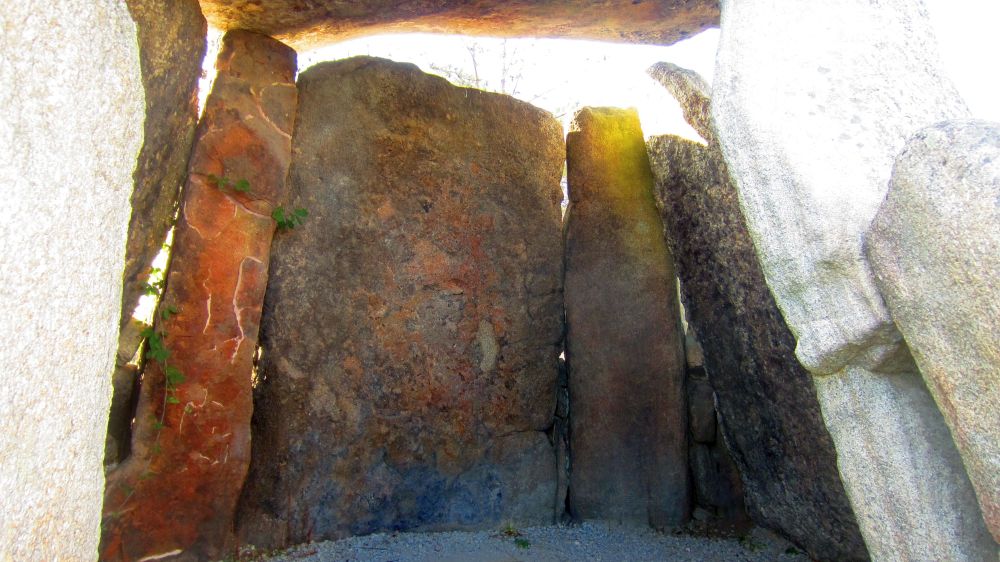 Anta de Cortico de Algodres