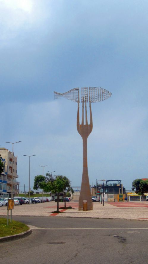 Vagos, Gabel-Skulptur
