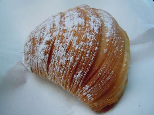 Sfogliatella