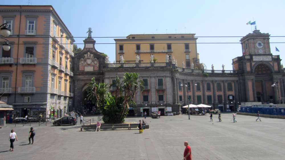 Piazza_Dante