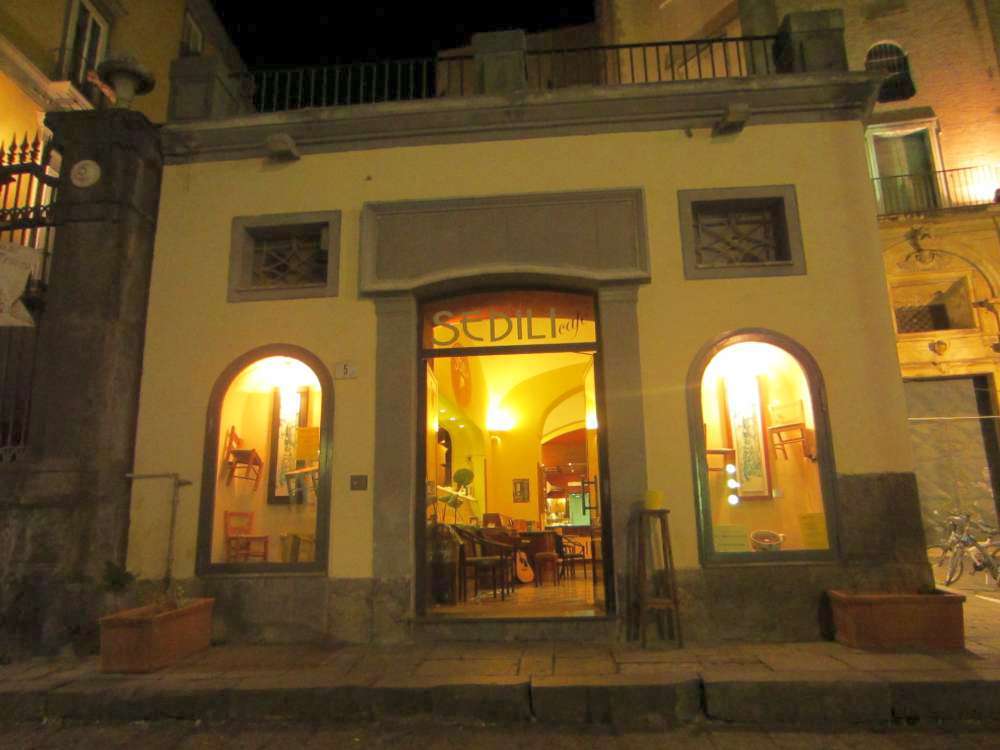 Cafe_Sedili