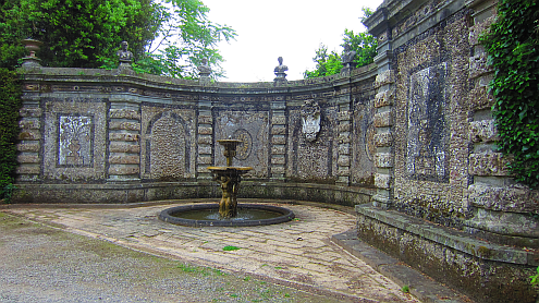 Brunnen