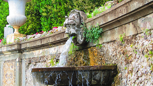 Brunnen