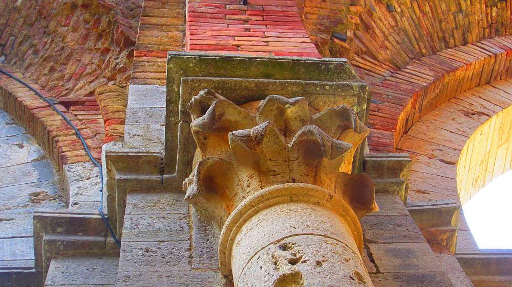 San_Galgano_Kapitell