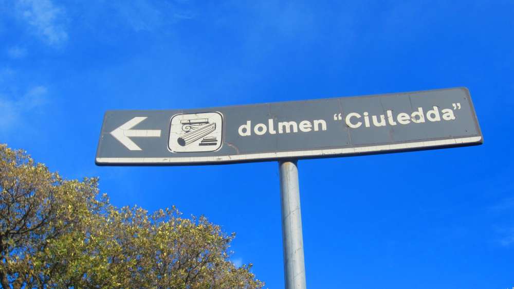 Dolmen_Ciuledda