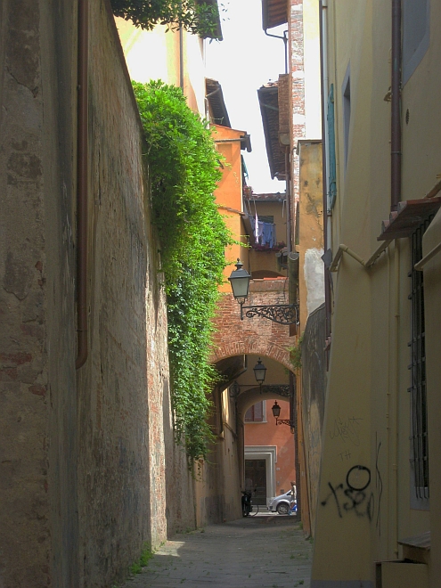 IMAG_Pisa_Gasse
