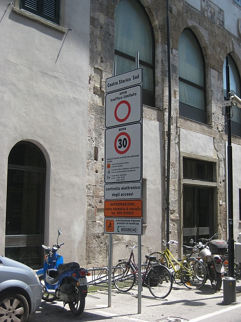 IMAG_Parkverbot_Pisa