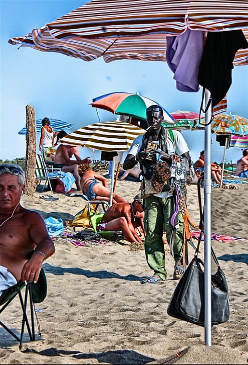 IMAG_Torre_del_Lago_Strandverkaeufer